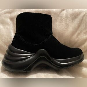 Skechers Black Suede Sculpted Platform Ankle Bootie